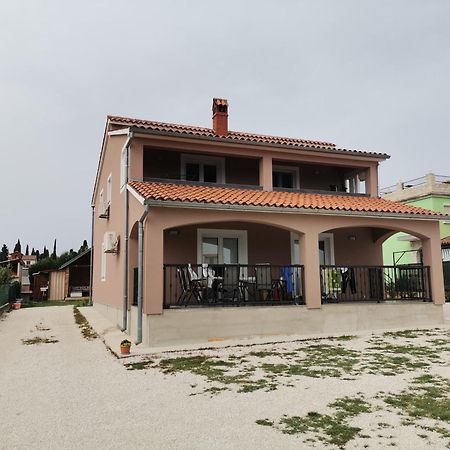 Apartment Sofija Galižana Kültér fotó