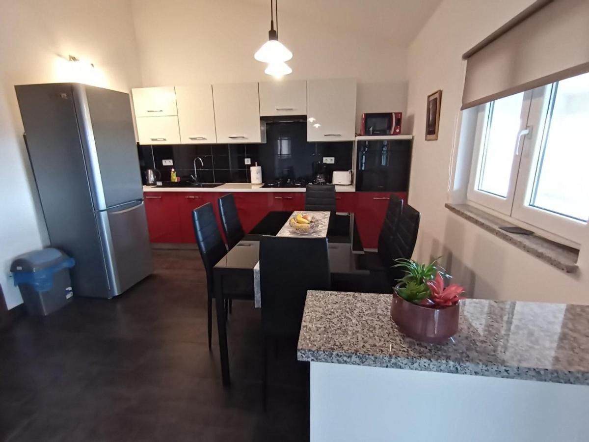 Apartment Sofija Galižana Kültér fotó